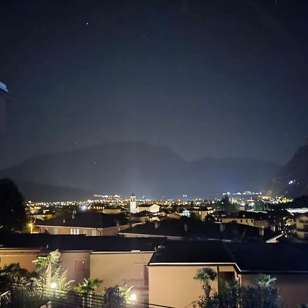 Appartamento Peppino Mit Seeblick Und Pool Riva del Garda Exteriör bild