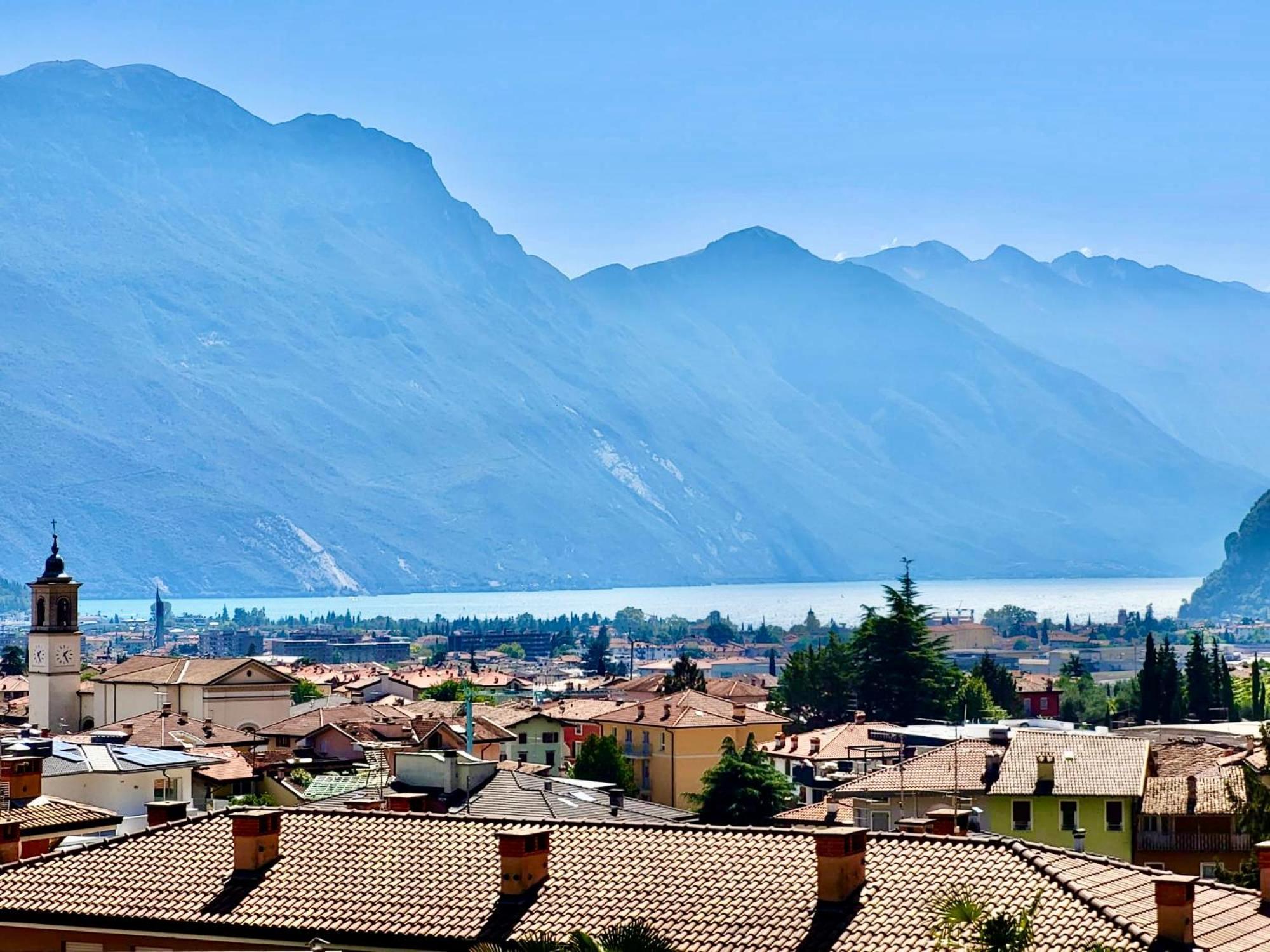 Appartamento Peppino Mit Seeblick Und Pool Riva del Garda Exteriör bild